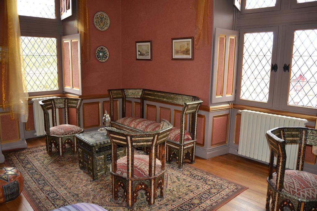 Chateau De Peufeilhoux Vallon-en-Sully Phòng bức ảnh