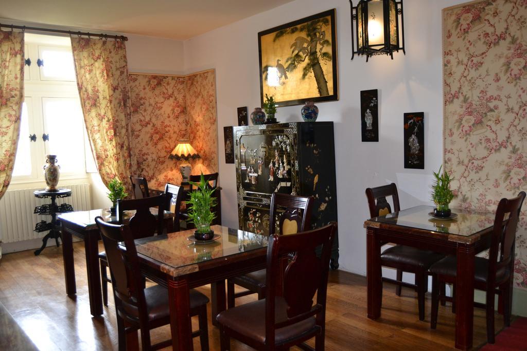Chateau De Peufeilhoux Vallon-en-Sully Ngoại thất bức ảnh