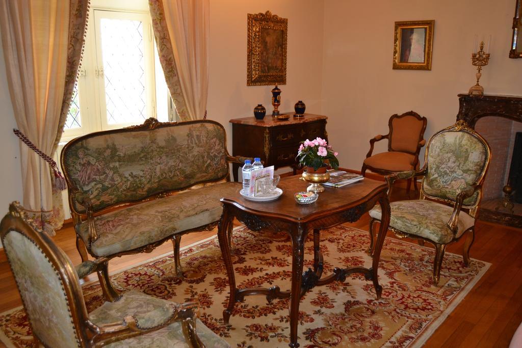 Chateau De Peufeilhoux Vallon-en-Sully Ngoại thất bức ảnh